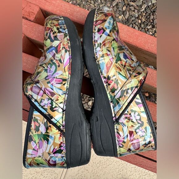 Dansko Tropical Garden Patent Clogs - Picture 14 of 15